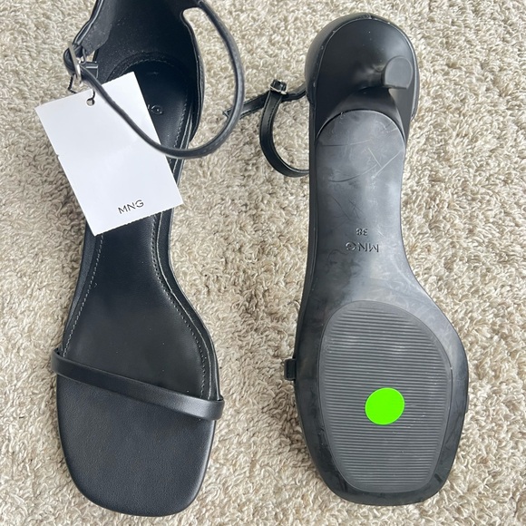 Mango Elegant Black Heeled Sandals. Size 8 - Picture 5 of 5